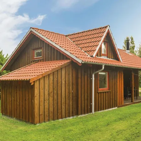 Gorgeous Home In Hovborg With Wifi 호프보리