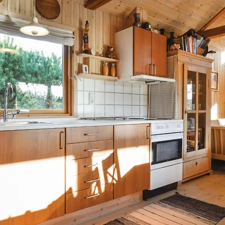 Gorgeous Home In Hovborg With Wifi 펜션 호프보리